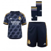 Real Madrid Antonio Rudiger #22 Replika babykläder Bortaställ Barn 2023-24 Kortärmad (+ korta byxor)